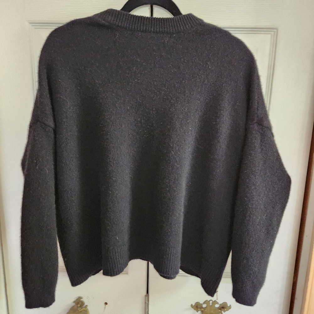 Max Studio Black and Gold Crew Neck Sweater - Picture 7 of 8